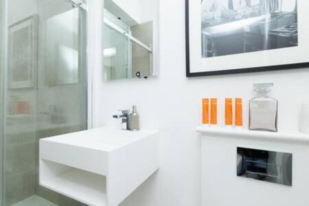 Modern Stylish 2bed2bath Close To Kings Road Appartamento
